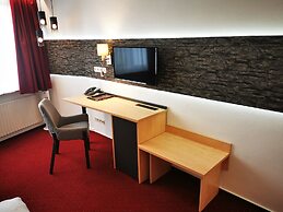 Hotel Grille