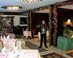 Hotel Grille