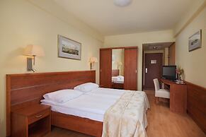 Hotel Benczur