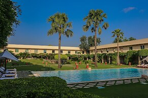 Trident, Agra