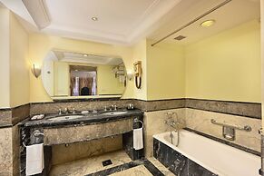 Cama Hotel