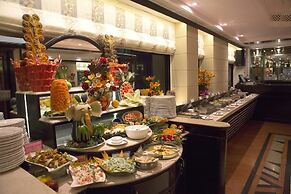 Fariyas Hotel