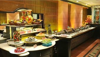 Fariyas Hotel