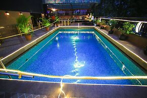 Fariyas Hotel
