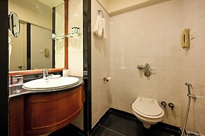 Fariyas Hotel