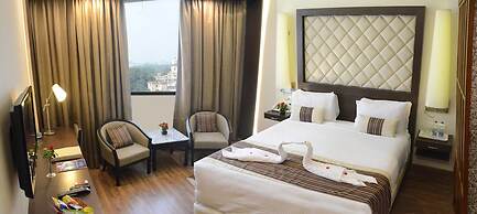 Clarks Avadh, Lucknow