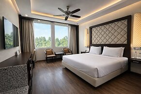 Clarks Avadh, Lucknow