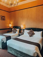 Russell Court Hotel