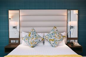 Grand Hotel