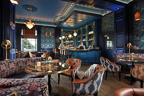 Grand Hotel
