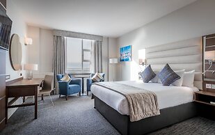 Marine Hotel