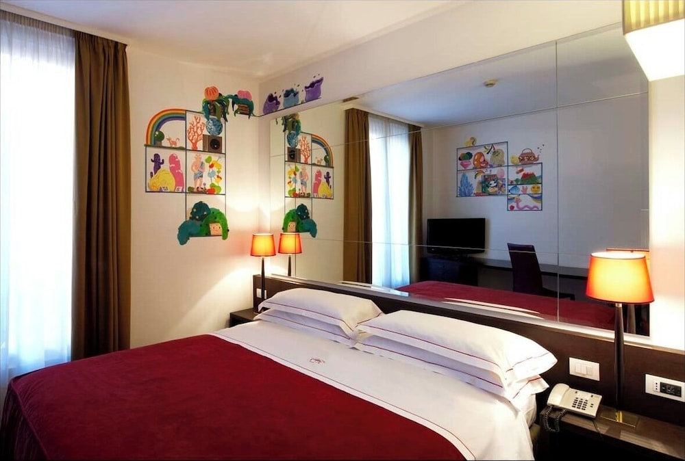 Phi Hotel Bologna