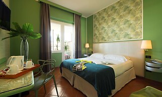 De La Pace, Sure Hotel Collection by Best Western