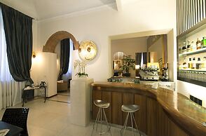 De La Pace, Sure Hotel Collection by Best Western
