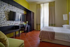 De La Pace, Sure Hotel Collection by Best Western