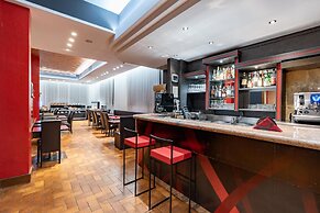 Jet Hotel, Sure Hotel Collection by Best Western