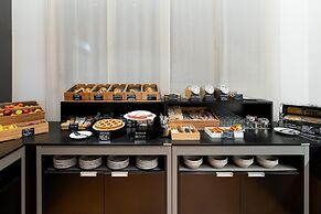 Jet Hotel, Sure Hotel Collection by Best Western