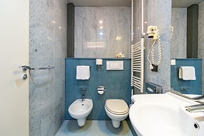 Jet Hotel, Sure Hotel Collection by Best Western