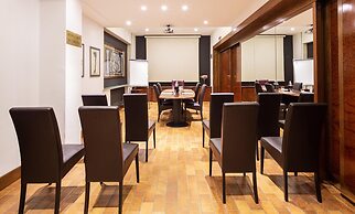 Jet Hotel, Sure Hotel Collection by Best Western