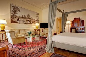 Grand Hotel Plaza