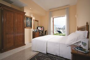 Majestic Palace Hotel