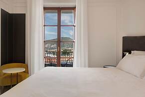 Majestic Palace Hotel