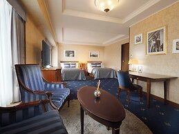 Nagoya Kanko Hotel