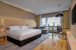 Renaissance Kuala Lumpur Hotel & Convention Centre