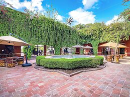 Hacienda Jurica by Brisas