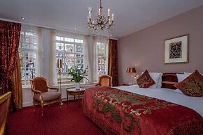 Ambassade Hotel