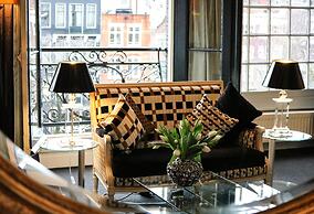 Ambassade Hotel