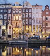 Ambassade Hotel