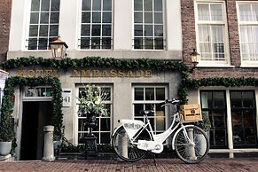 Ambassade Hotel