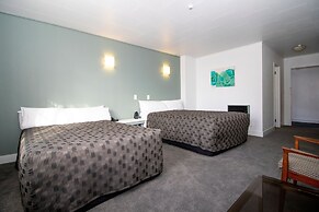 The Avenue Hotel
