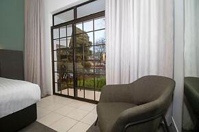 The Avenue Hotel