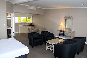 The Avenue Hotel