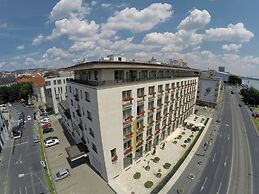 Devin Hotel
