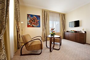 Devin Hotel