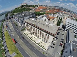 Devin Hotel