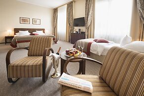 Devin Hotel