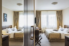 Devin Hotel