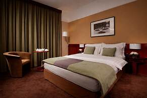 Best Western Premier Hotel Slon