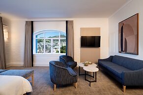 Victoria and Alfred Hotel by NEWMARK
