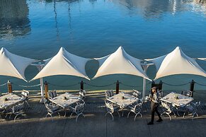 Victoria and Alfred Hotel by NEWMARK
