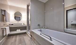 Victoria and Alfred Hotel by NEWMARK