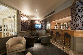 Manhattan Hotel