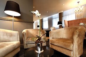 Manhattan Hotel