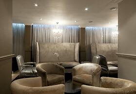 Manhattan Hotel