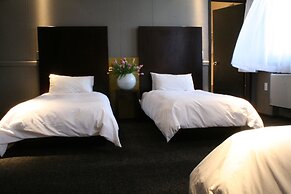 Manhattan Hotel