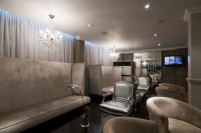 Manhattan Hotel